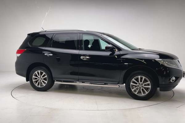 2016 Nissan Pathfinder ST R52 thumb-3