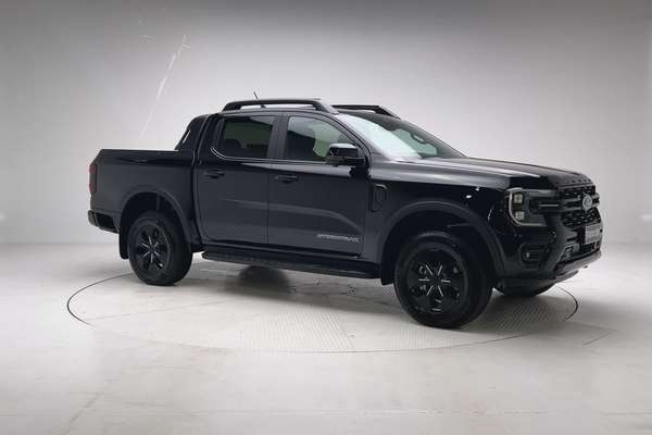 2025 Ford Ranger PHEV Stormtrak 4X4 2.3L thumb-3
