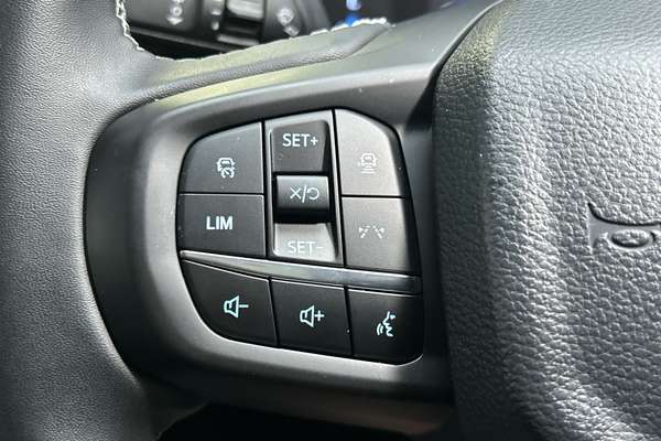 2025 Ford Ranger PHEV Stormtrak 4X4 2.3L thumb-14