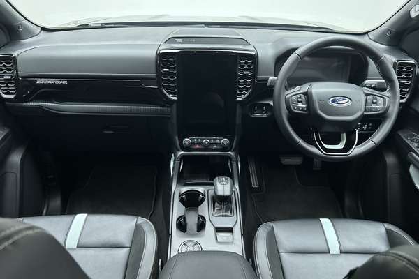 2025 Ford Ranger PHEV Stormtrak 4X4 2.3L thumb-19