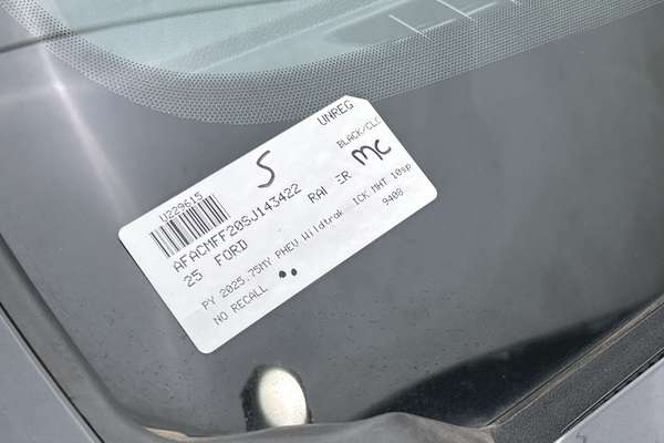 2025 Ford Ranger PHEV Stormtrak 4X4 2.3L thumb-23