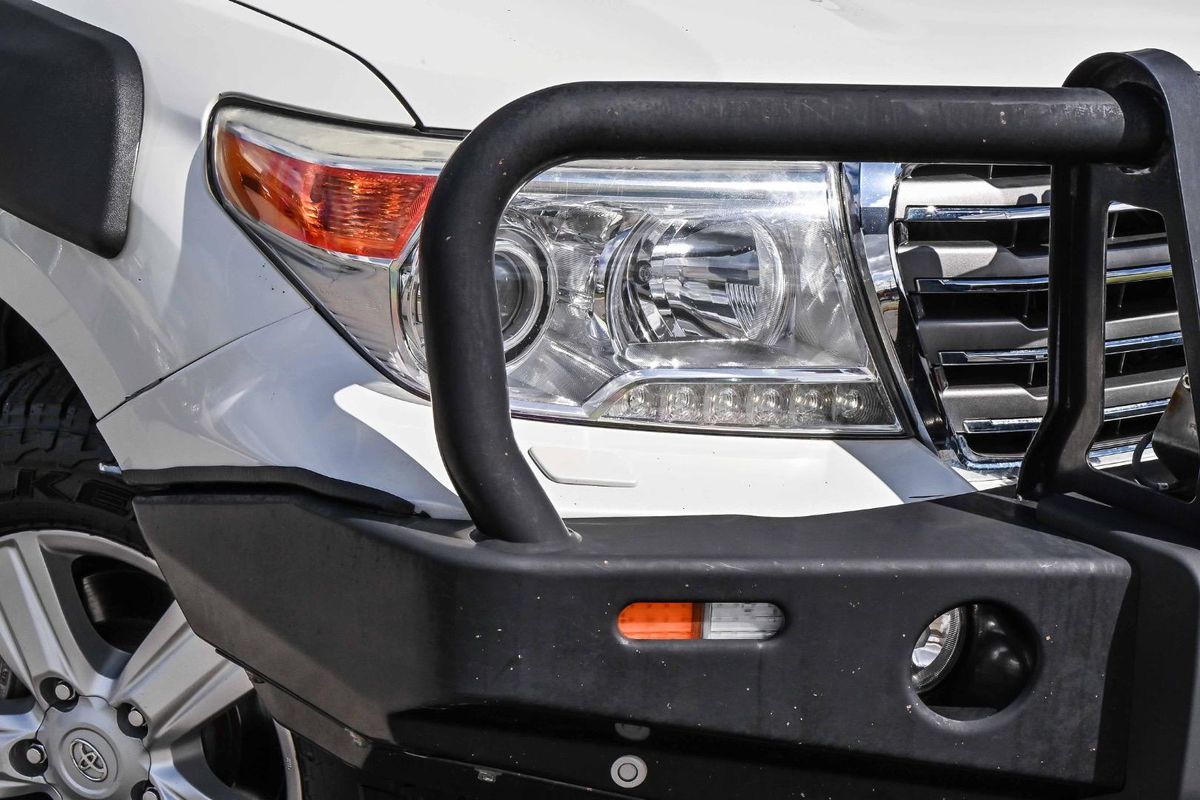 2014 Toyota Landcruiser Sahara VDJ200R