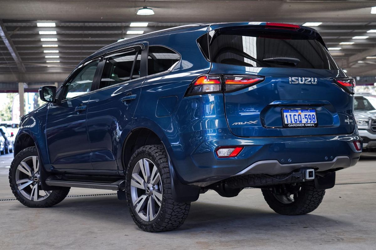 2024 Isuzu MU-X LS-T