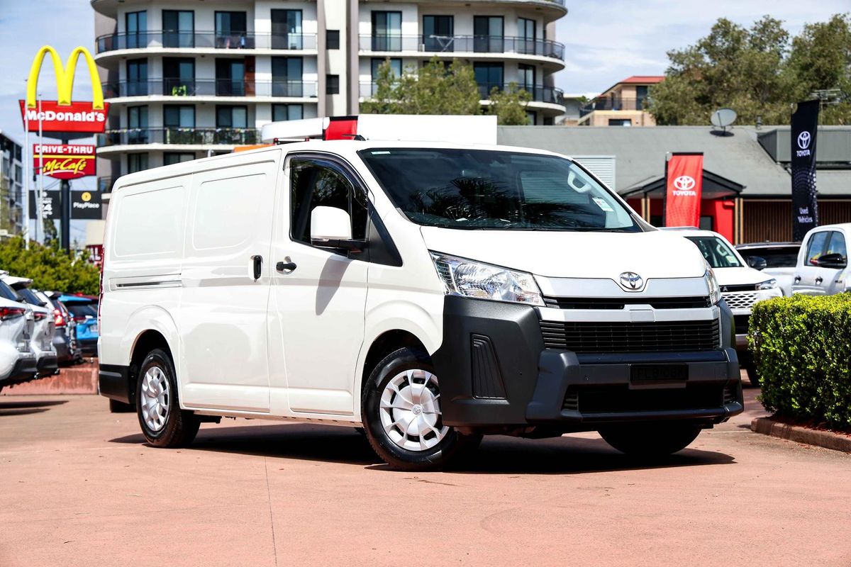 2024 Toyota Hiace GDH300R LWB