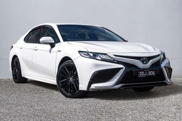 2024 Toyota Camry SX AXVH70R