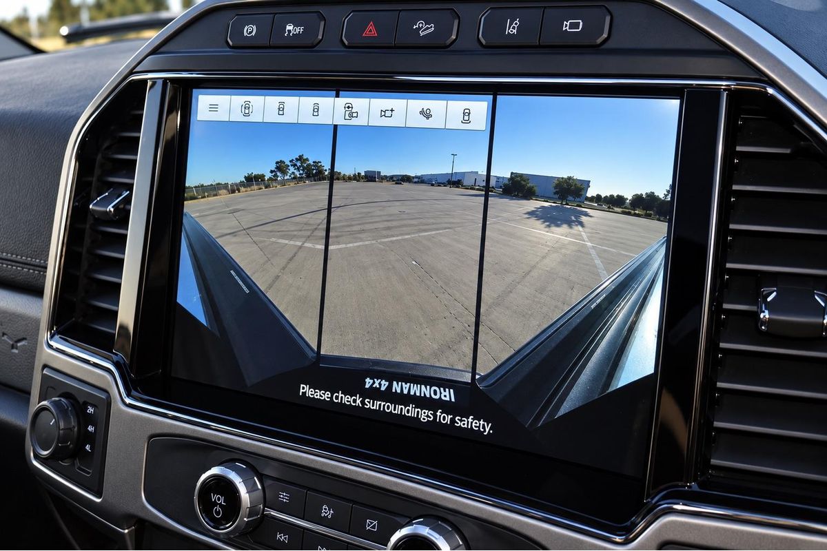 2022 Ford F250 Platinum 4X4 image 41