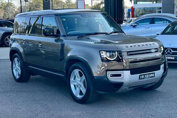 2021 Land Rover Defender 110 D300 SE L663