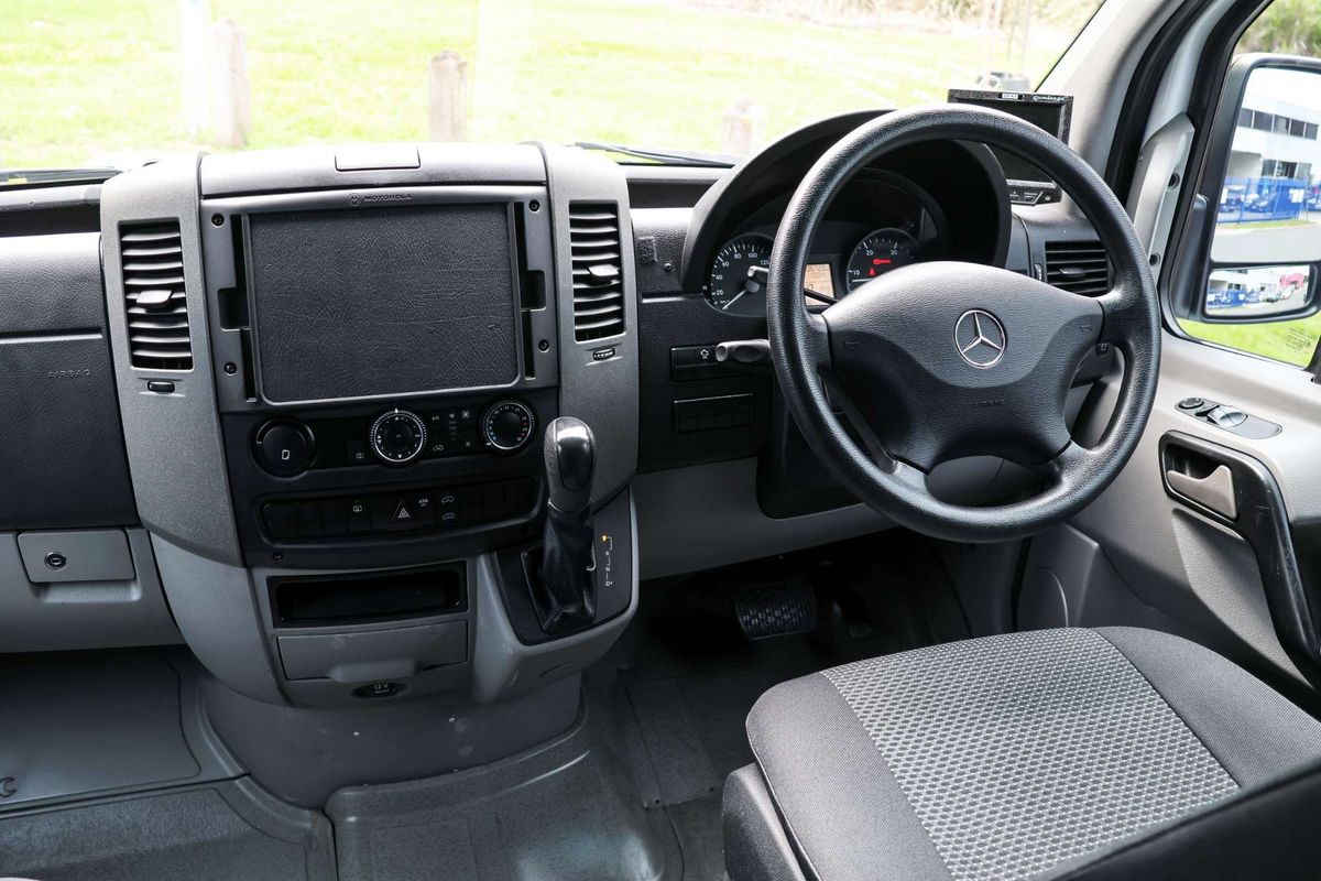 2012 Mercedes-Benz Sprinter 319CDI NCV3 MWB Low Roof image 14