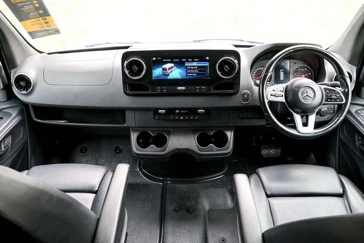 2020 Mercedes-Benz Sprinter 419CDI VS30 MWB Low Roof image 13