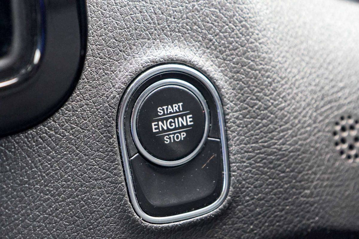 2020 Mercedes-Benz Sprinter 419CDI VS30 MWB Low Roof image 24