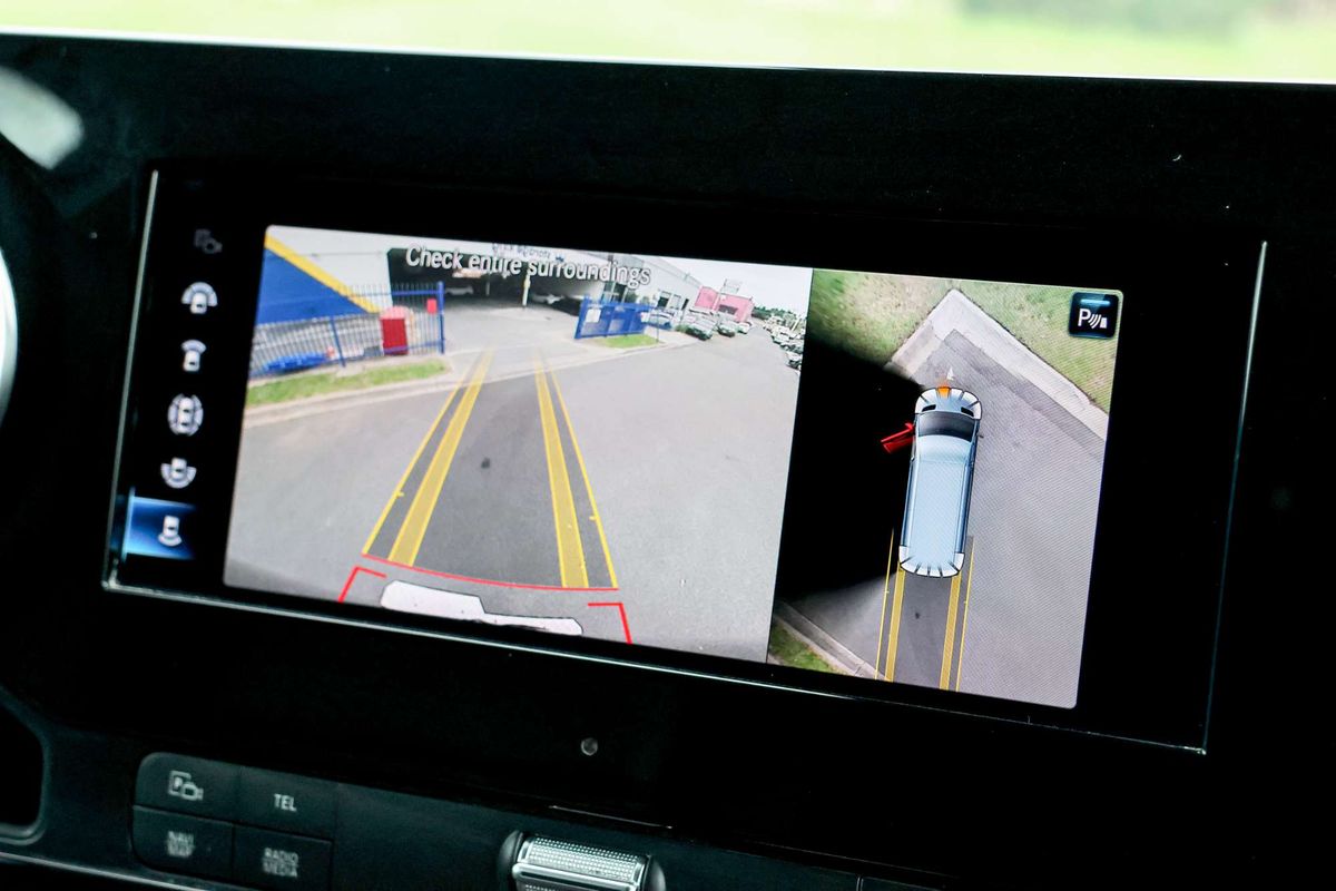 2020 Mercedes-Benz Sprinter 419CDI VS30 MWB Low Roof image 27