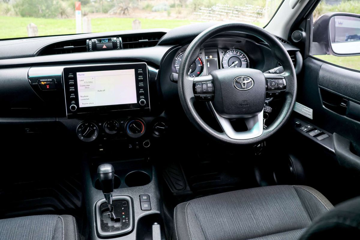 2021 Toyota Hilux SR GUN126R 4X4 image 15