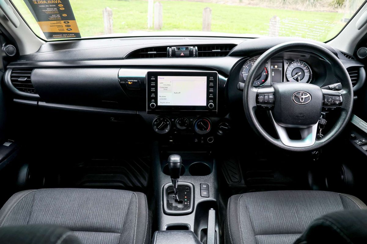 2021 Toyota Hilux SR GUN126R 4X4 image 17