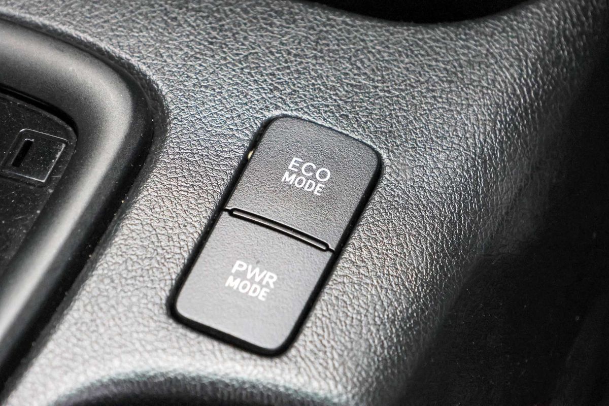 2021 Toyota Hilux SR GUN126R 4X4 image 22