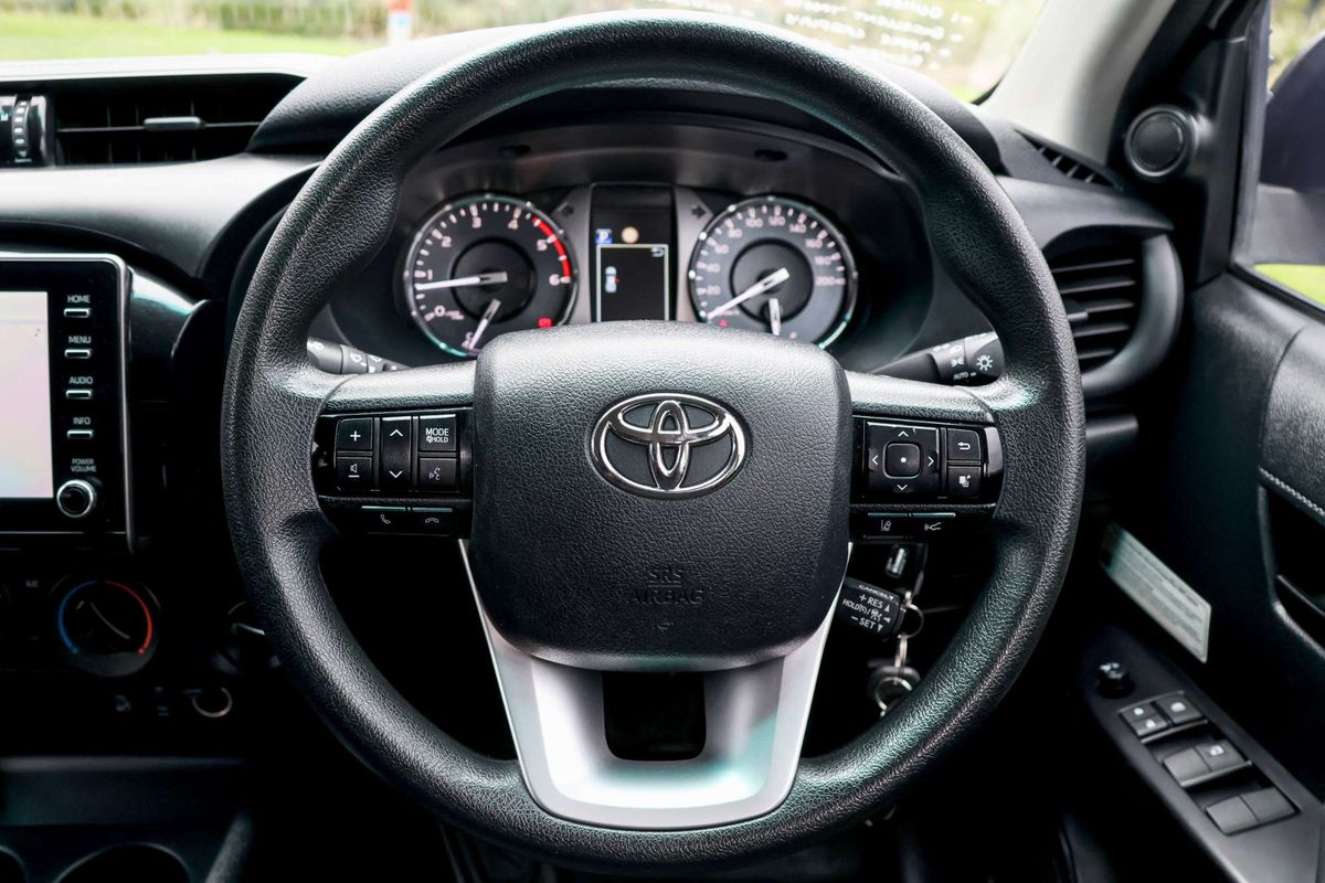 2021 Toyota Hilux SR GUN126R 4X4 image 24