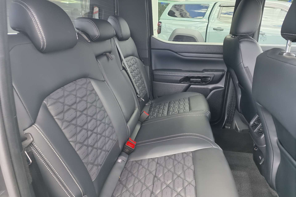 2026 Ford Ranger Platinum 4X4 3.0L thumb-7