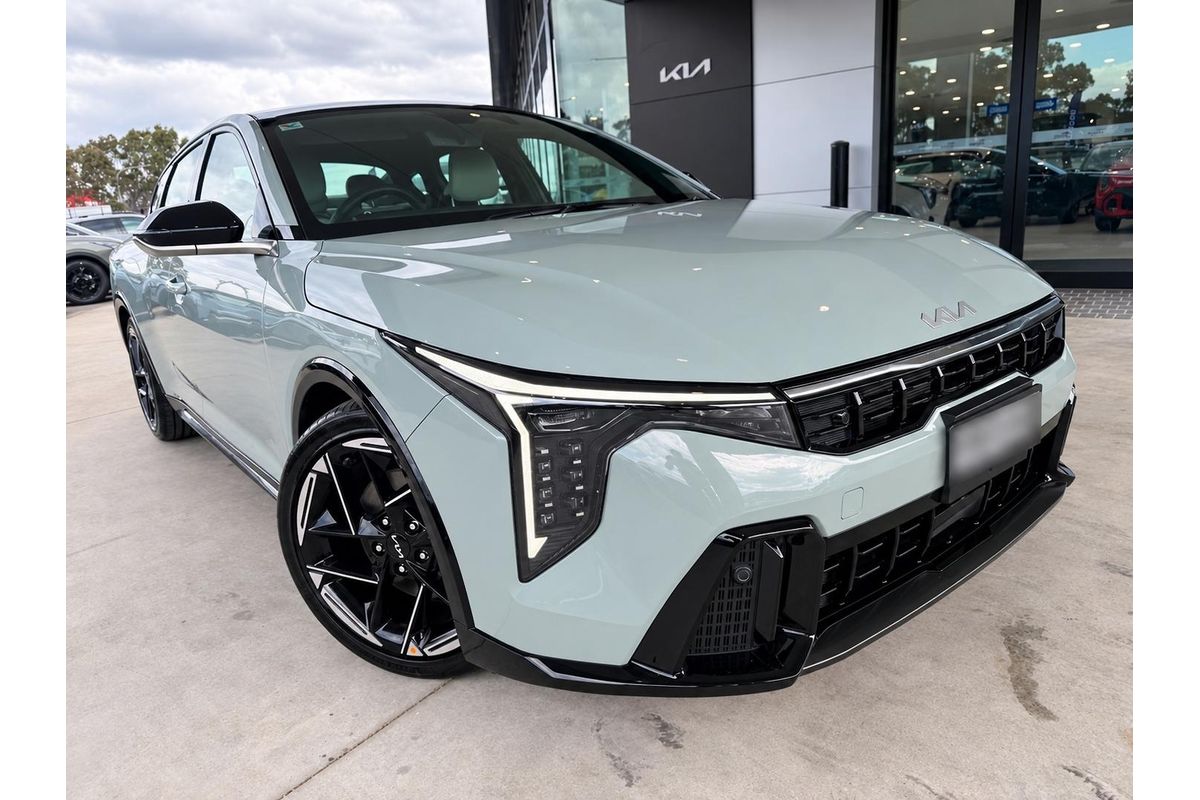 2025 Kia K4 GT-Line CL4m