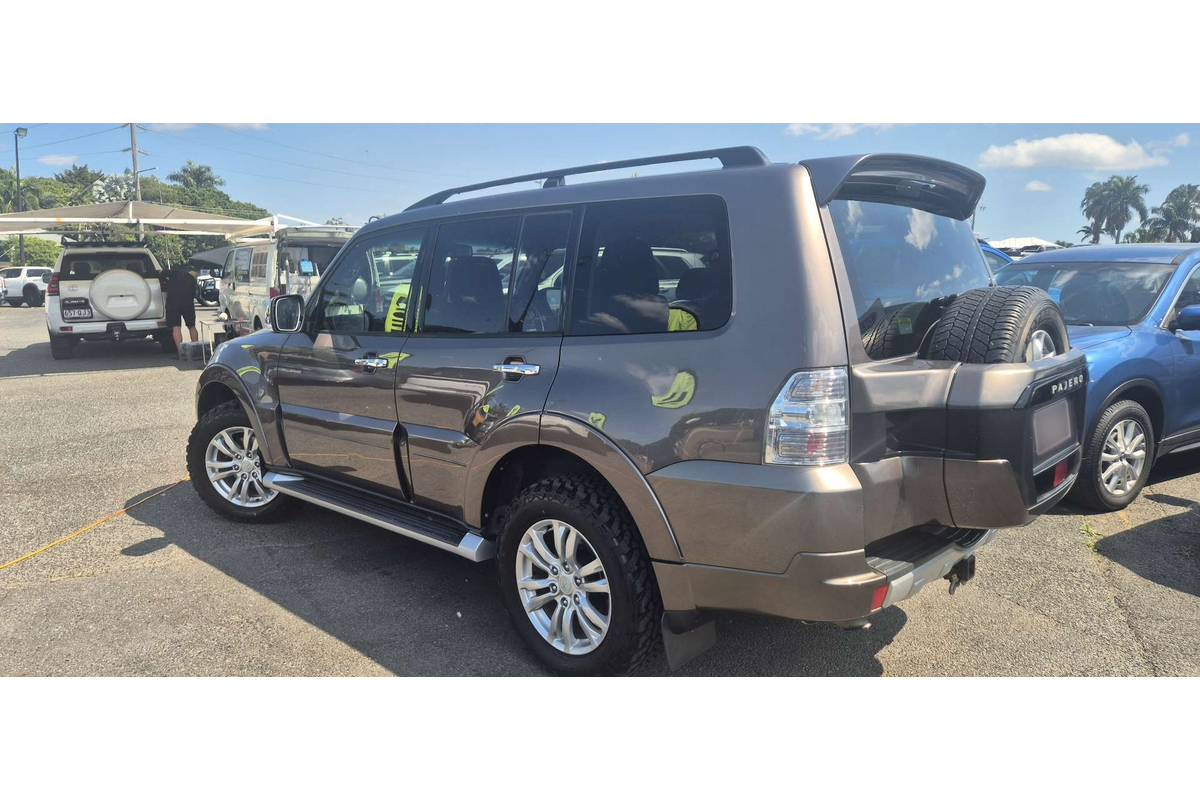 2014 Mitsubishi Pajero GLX NW