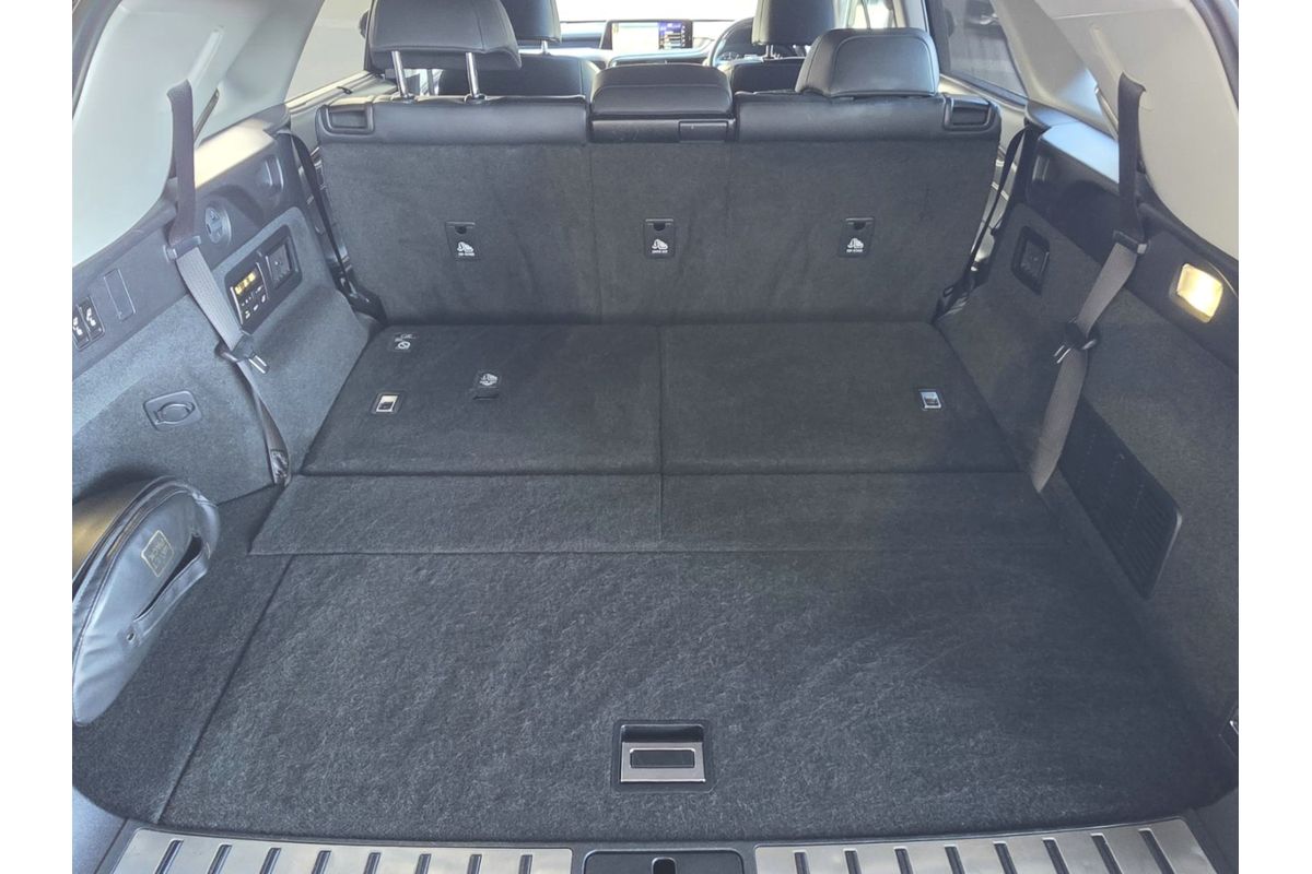 2018 Lexus RX RX350L Luxury GGL26R image 8