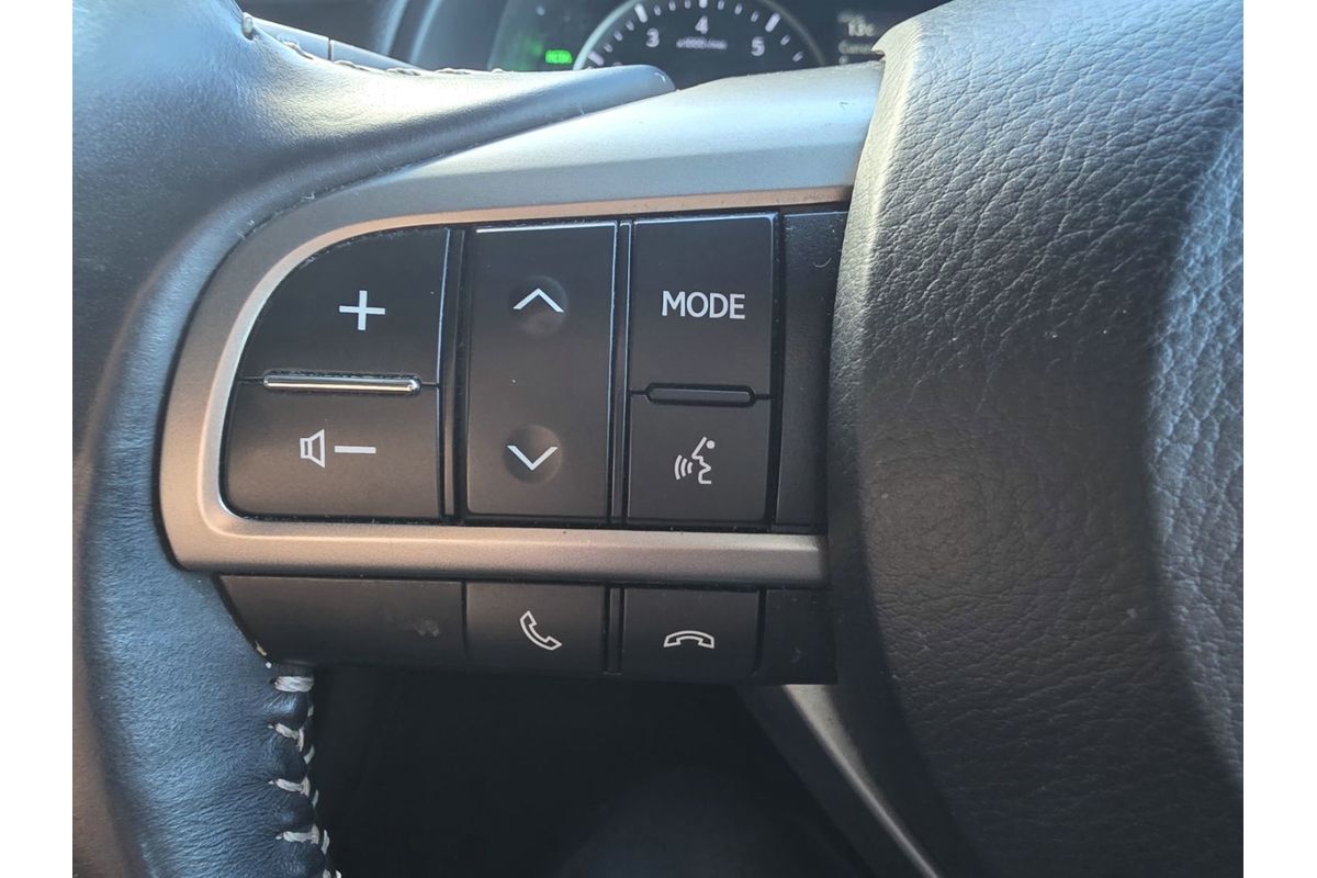 2018 Lexus RX RX350L Luxury GGL26R image 23