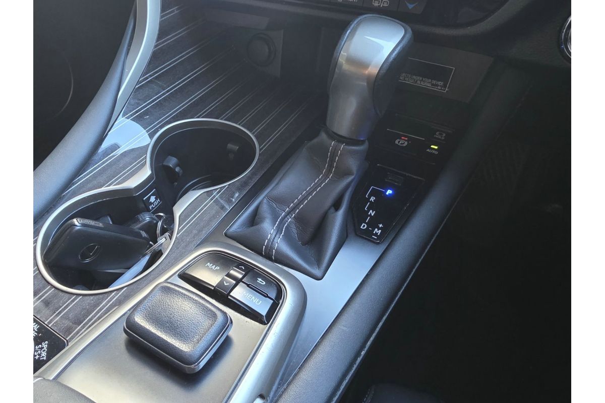 2018 Lexus RX RX350L Luxury GGL26R image 32