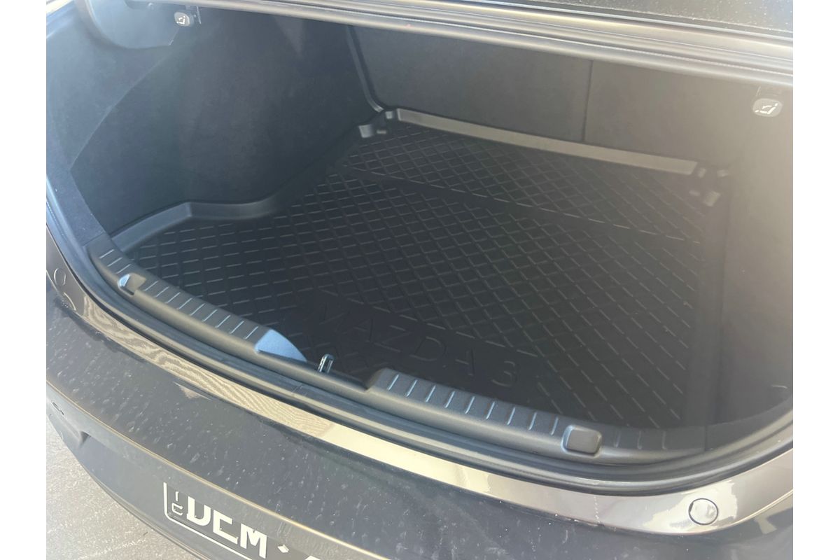 2024 Mazda 3 G25 Evolve SP BP Series image 6
