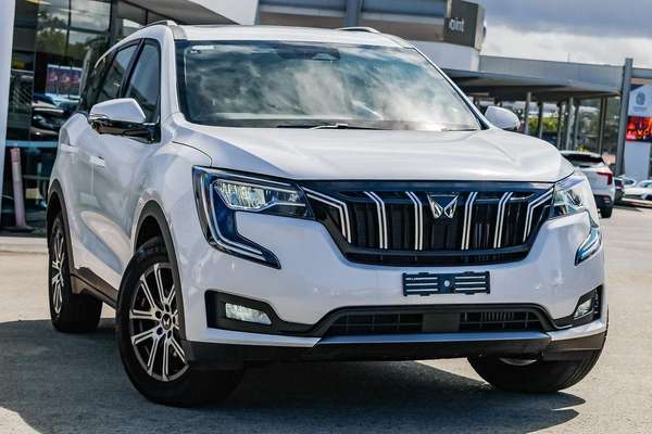 2025 Mahindra XUV700 AX7L