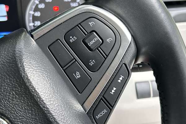 2024 Toyota Hiace GDH300R LWB thumb-14