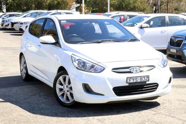 2017 Hyundai Accent Sport RB6
