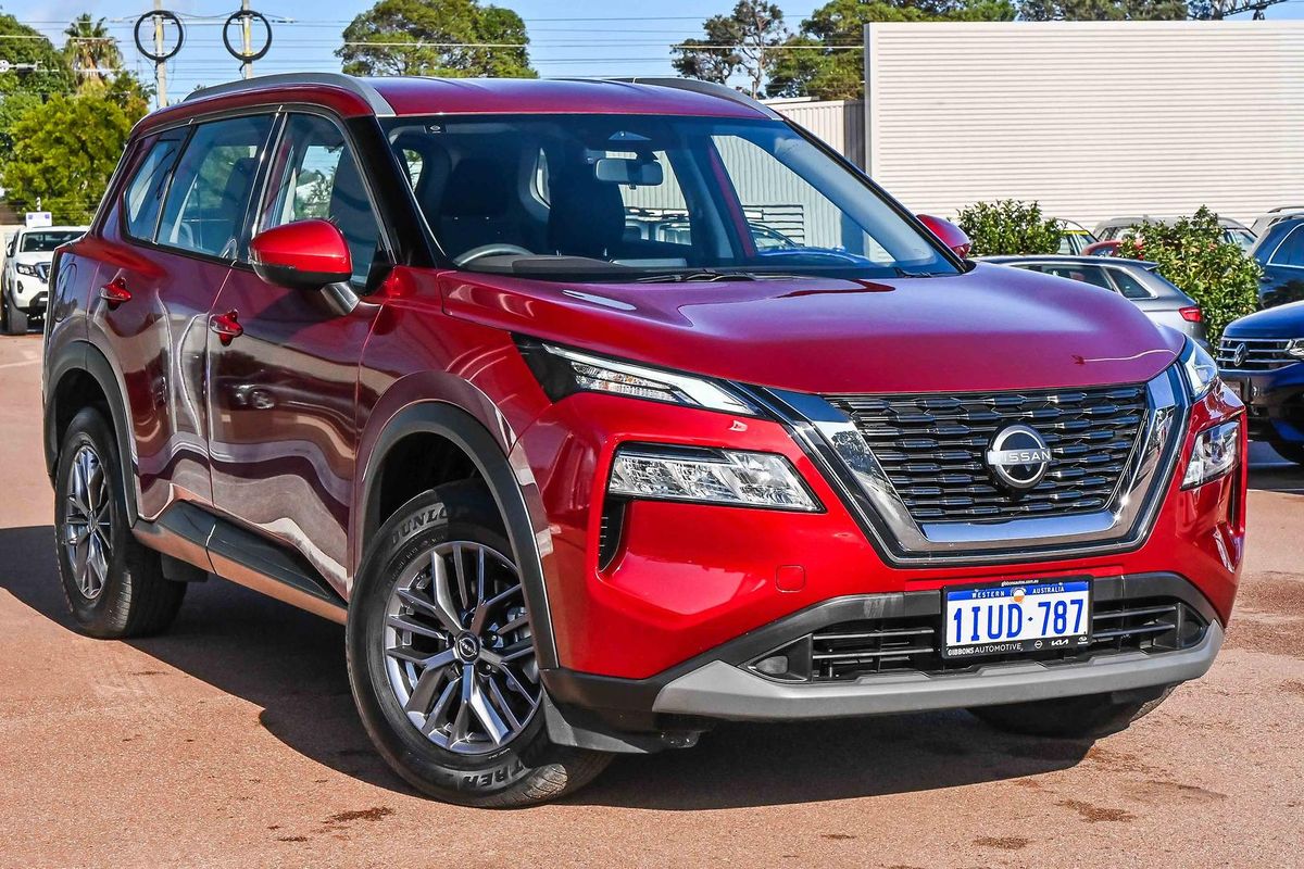 2025 Nissan X-TRAIL ST T33