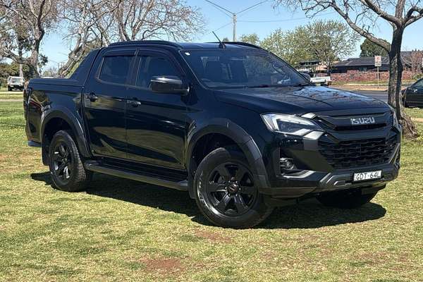 2024 Isuzu D-MAX X-TERRAIN 4X4