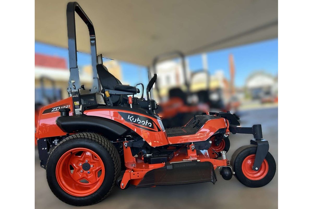 2025 Kubota ZTFM