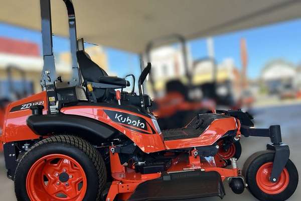 2025 Kubota ZTFM