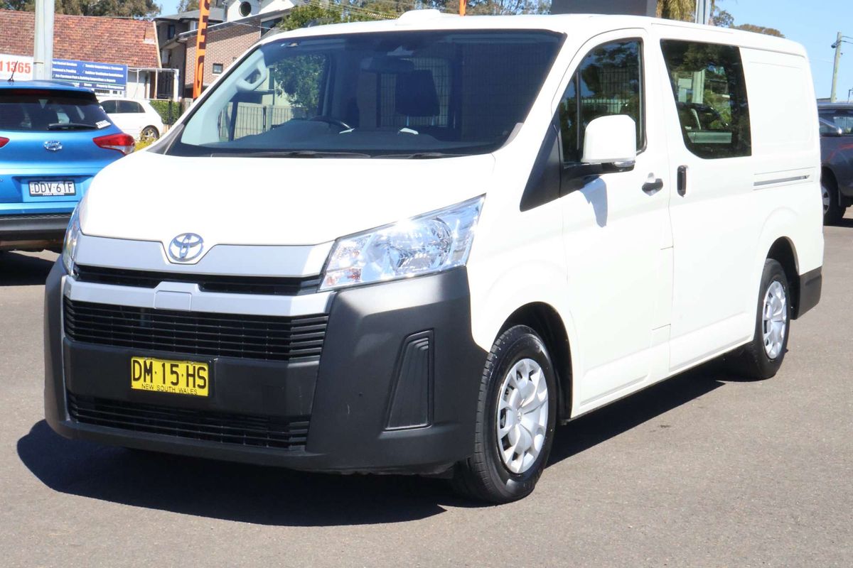 2024 Toyota Hiace GDH300R LWB image 4