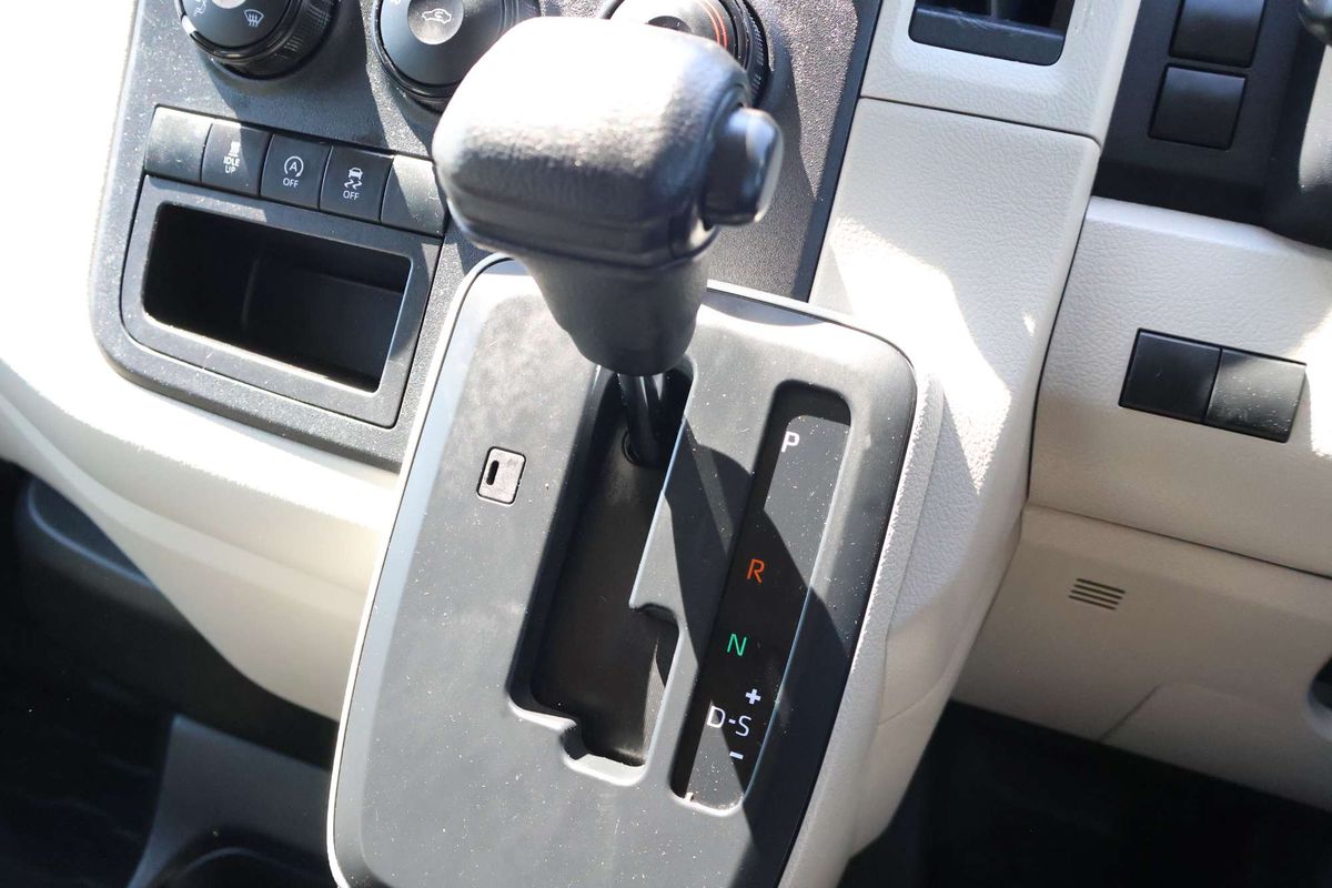 2024 Toyota Hiace GDH300R LWB image 19