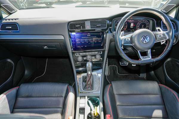 2019 Volkswagen Golf GTI 7.5 thumb-16