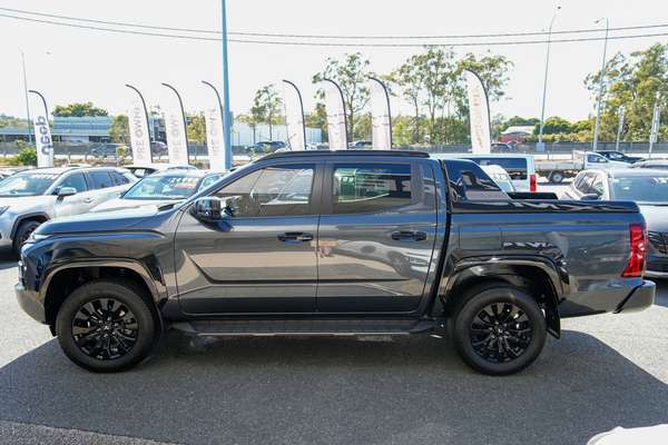 2025 Mitsubishi Triton GSR MV 4X4 thumb-4