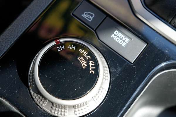 2025 Mitsubishi Triton GSR MV 4X4 thumb-15