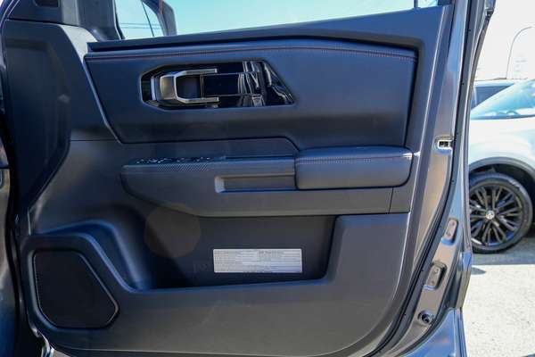 2025 Mitsubishi Triton GSR MV 4X4 thumb-16