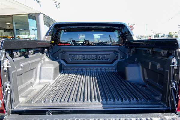 2025 Mitsubishi Triton GSR MV 4X4 thumb-19
