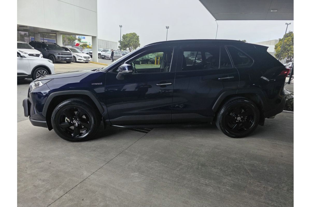 2019 Toyota RAV4 Cruiser AXAH52R image 4