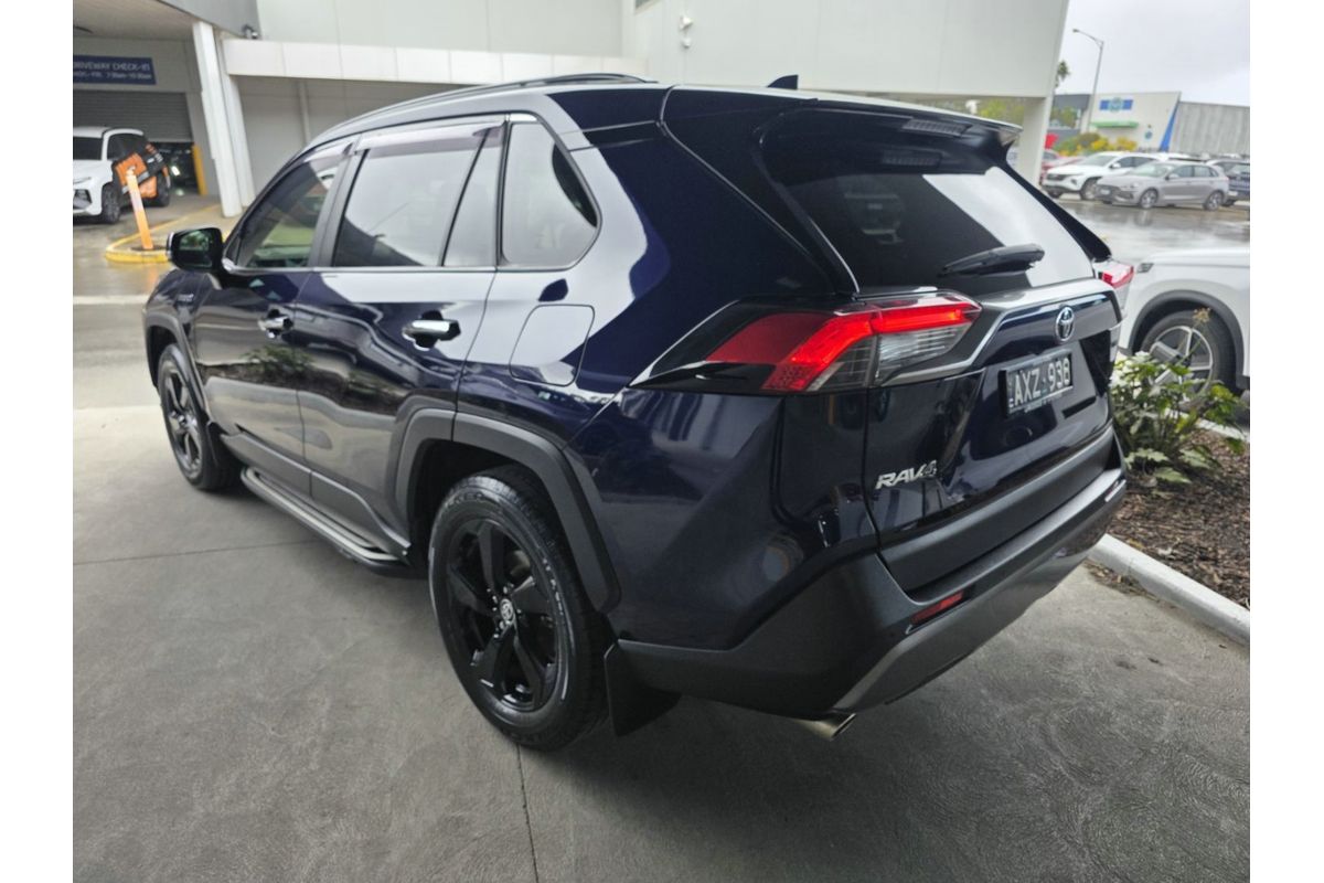 2019 Toyota RAV4 Cruiser AXAH52R image 5