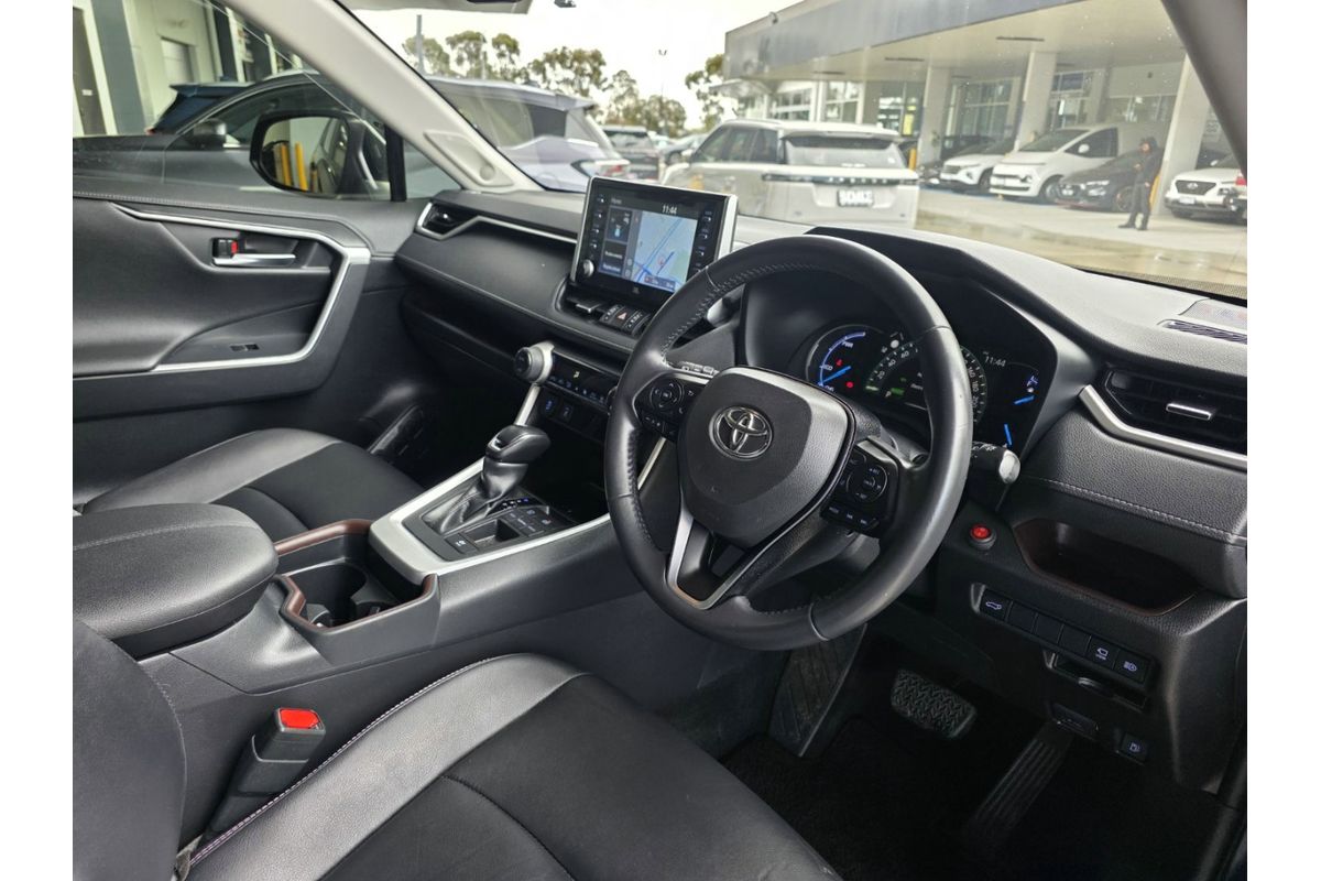 2019 Toyota RAV4 Cruiser AXAH52R image 15