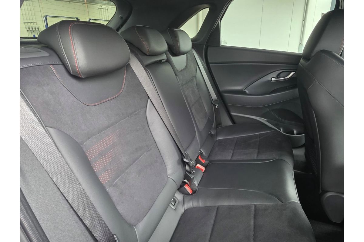 2024 Hyundai i30 N Line PDe.V6 image 13