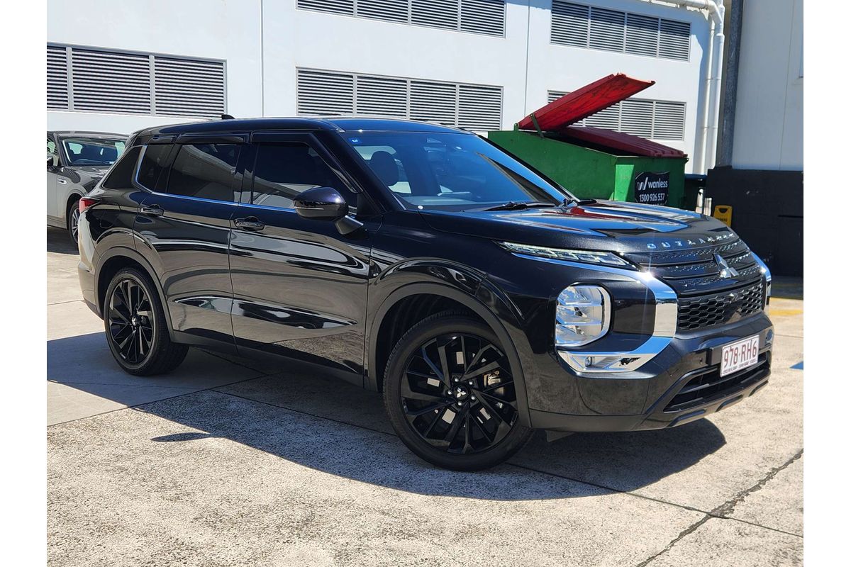 2024 Mitsubishi Outlander Black Edition ZM