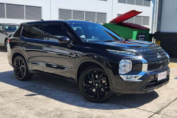 2024 Mitsubishi Outlander Black Edition ZM