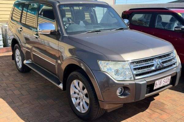 2009 Mitsubishi Pajero Exceed NT