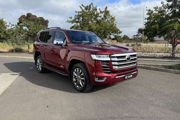 2023 Toyota Landcruiser Sahara ZX FJA300R