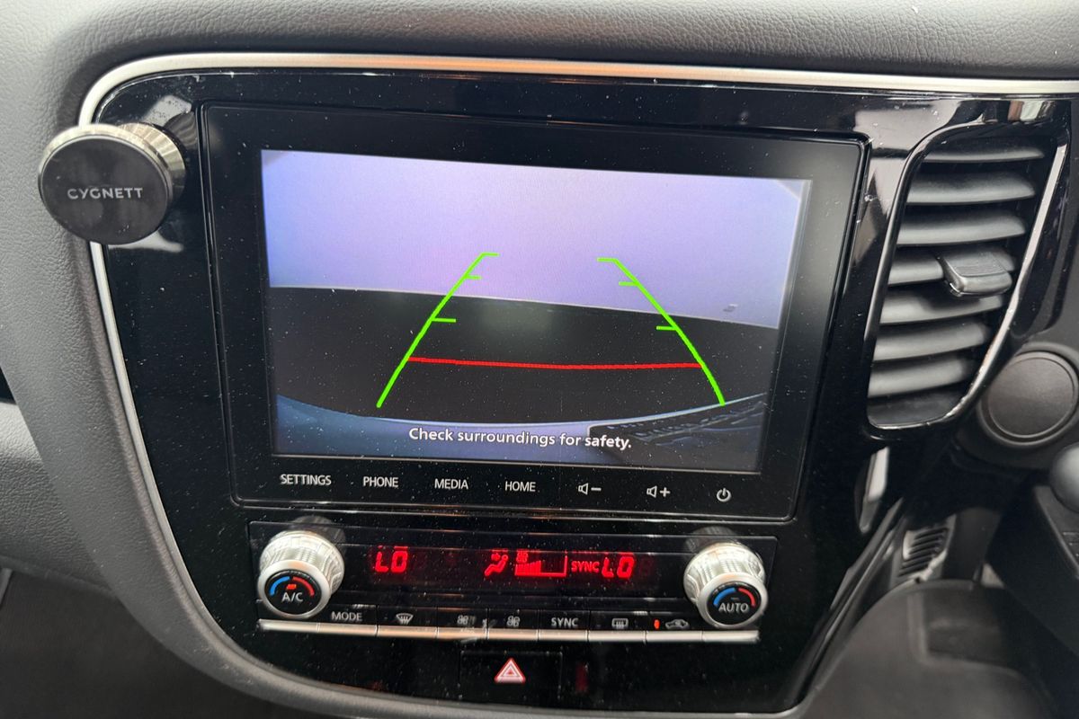 2020 Mitsubishi Outlander ES ZL