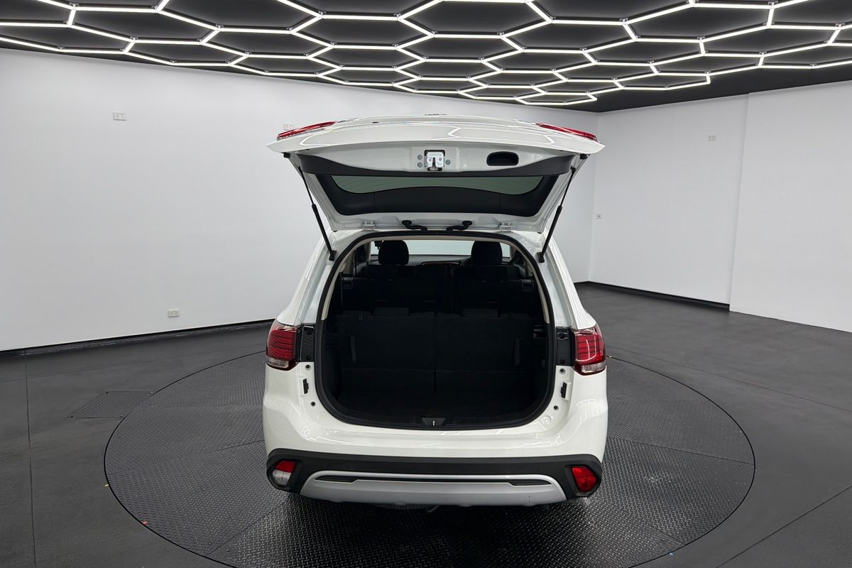 2020 Mitsubishi Outlander ES ZL